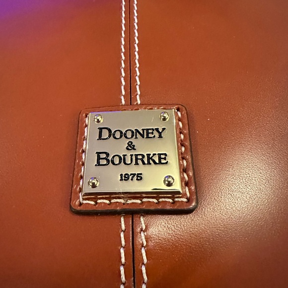 D&B NWOT Leather Shoulder Bag - Picture 15 of 16